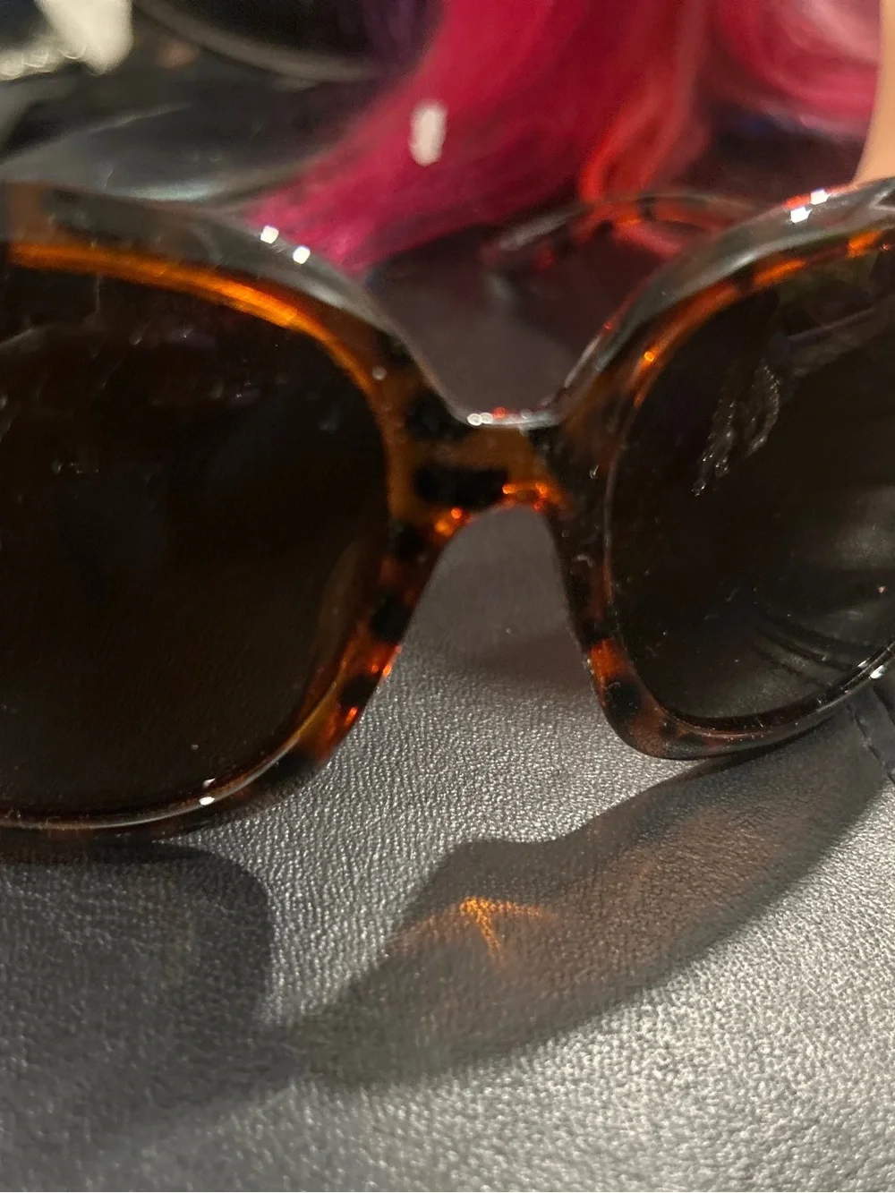 N/A eyes brown